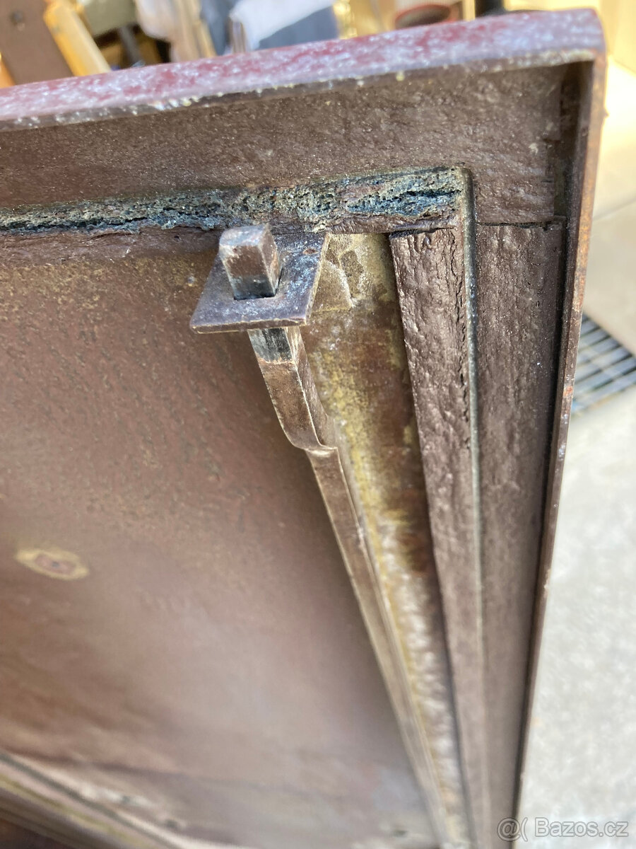 Skříň kovová, dílenská, na zbraně i jiné za 800 kč - 8