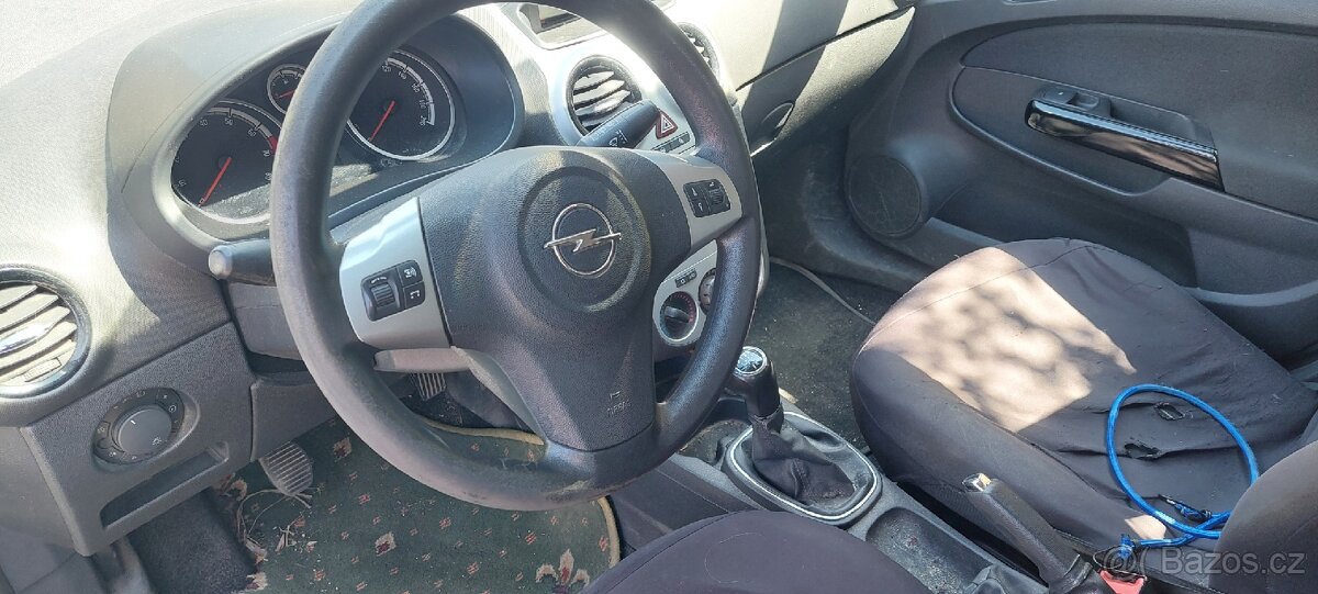 Opel Corsa 1,2 díly - 8