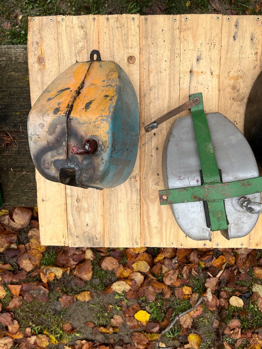 Nádrž jawa pionýr - 8