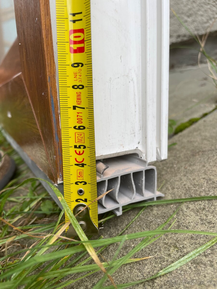 Nové okno plastové, dvojsklo, 80x120cm, s kličkou - 8