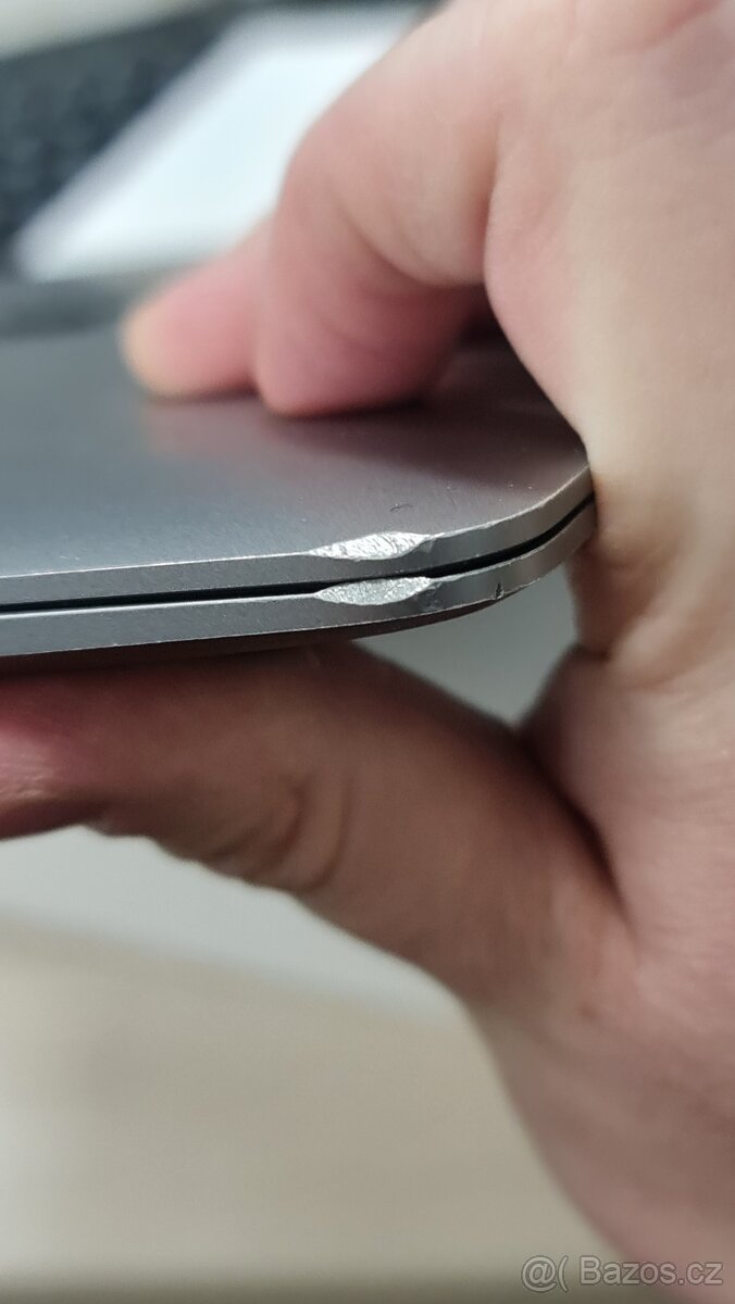 Macbook Air 13" M1 Vesmírně Šedý 2020 - 8