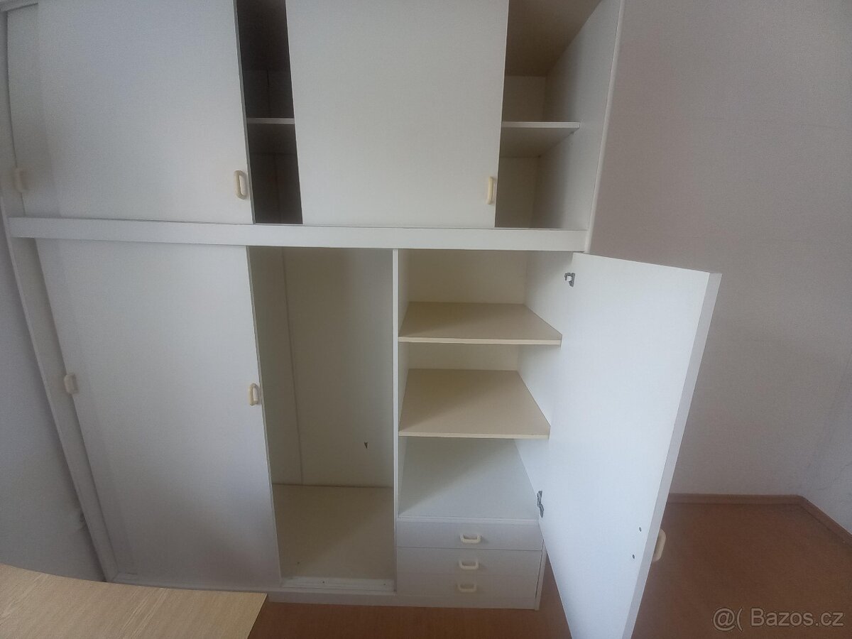 šatní skříň s nástavcem bílá - 8