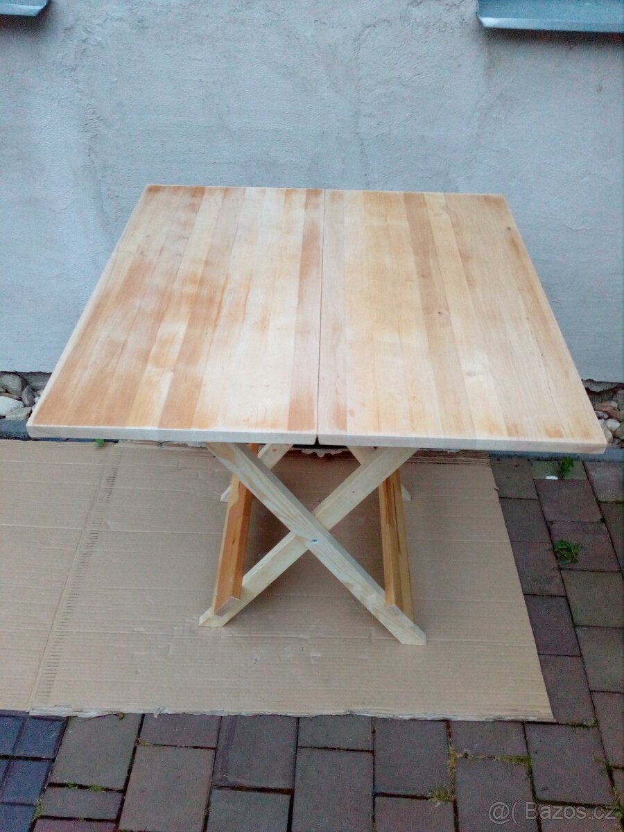 Prodám dřevěný skládací stůl 74,5x75 cm - 8