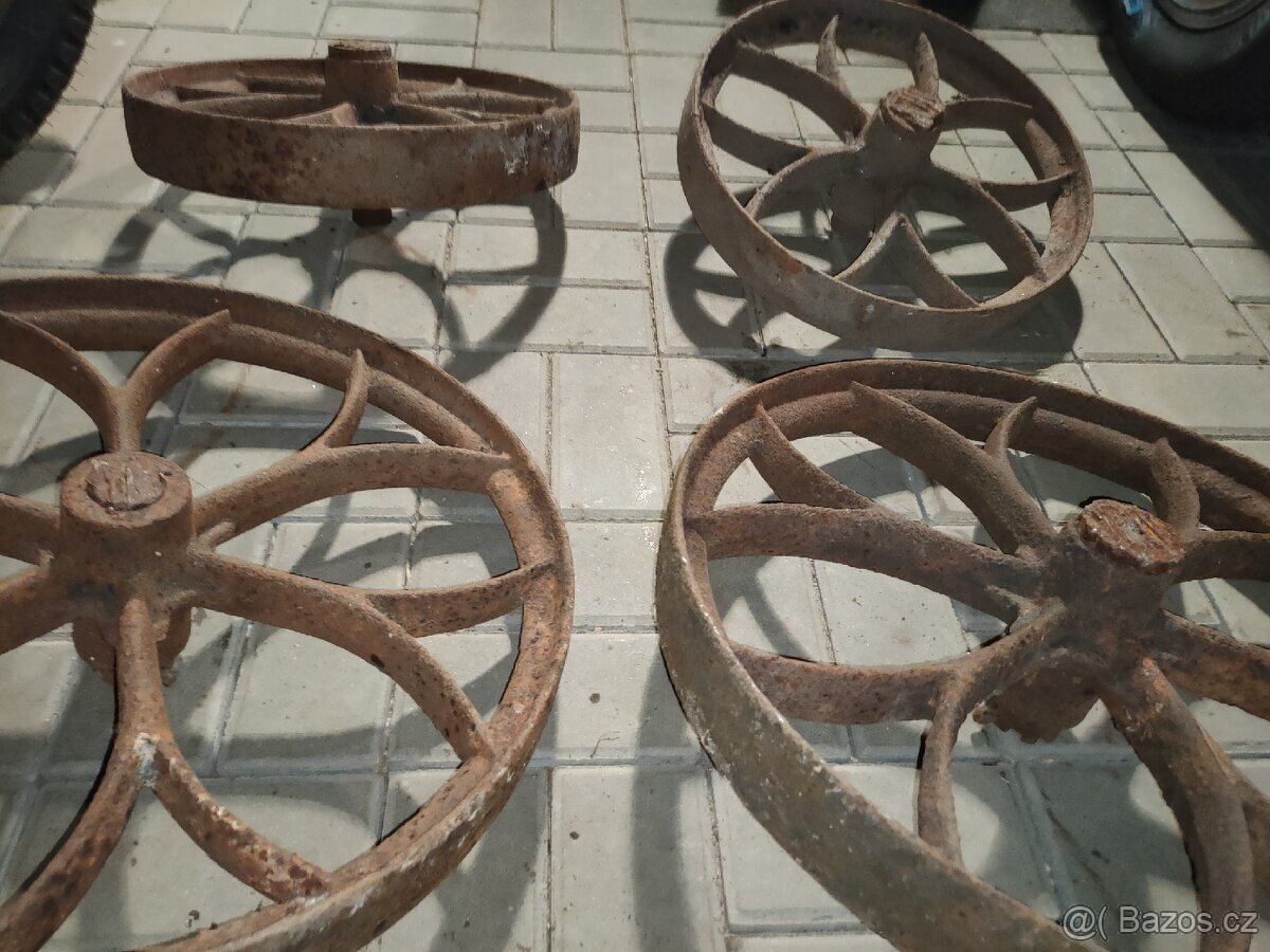 Koupím výfuk Slavia Diesel 4-5Hp (mohu vyměnit za výfuk 5Hp) - 8