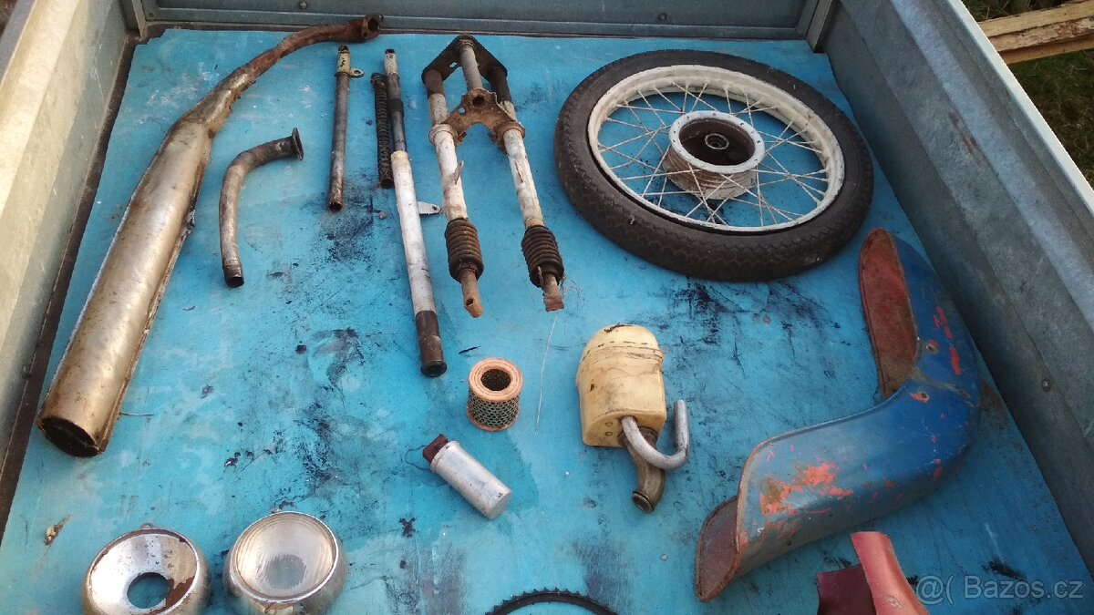 Věci a díly k Jawa Pionýr - 8