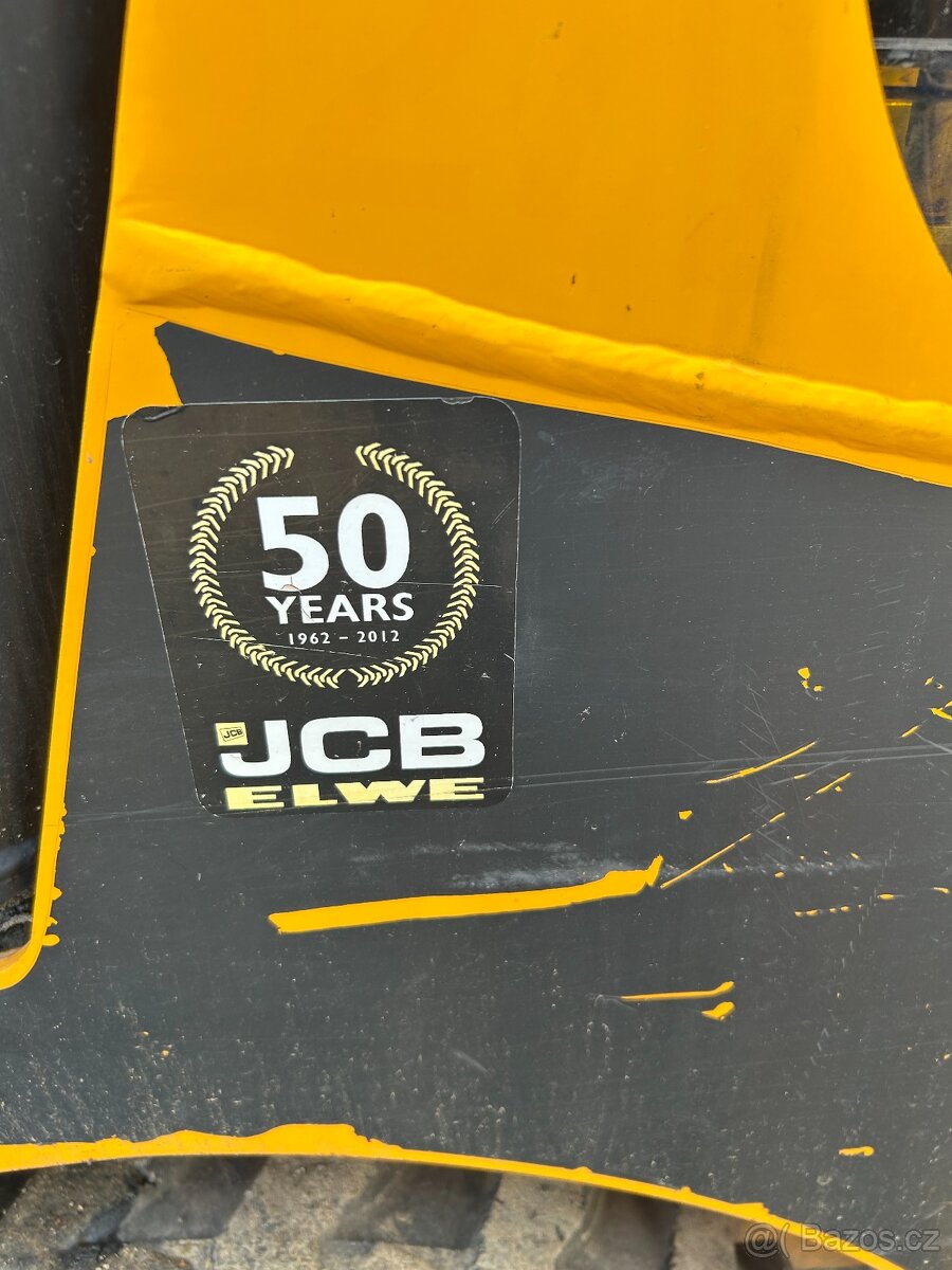 JCB Smykový nakladač - 8