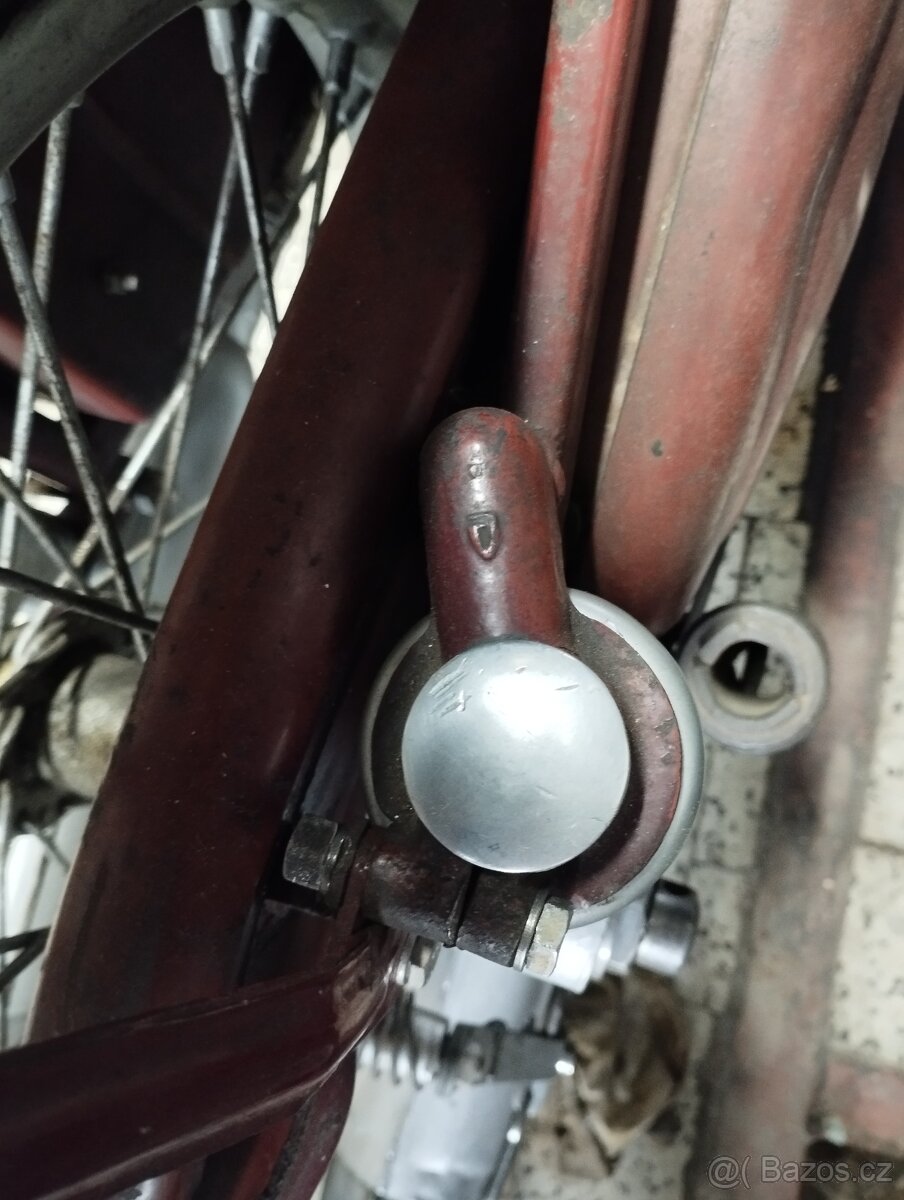 Jawa 250 pérák - 8