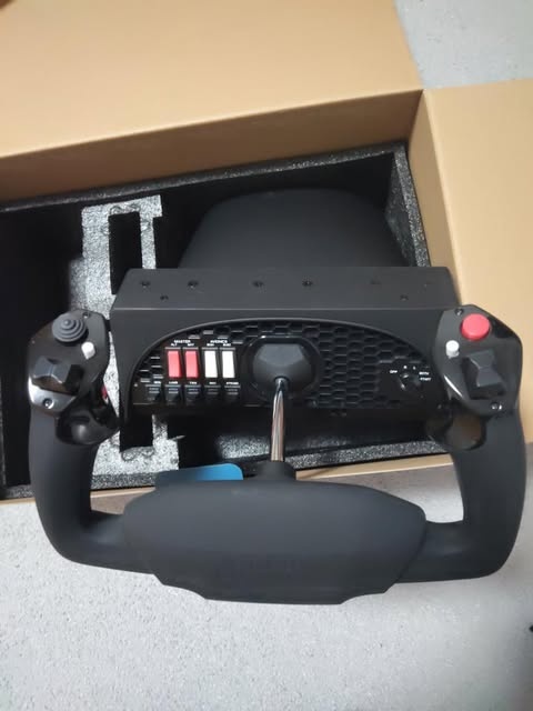 Honeycomb Alpha Yoke, Bravo Throttle + Letecké pedály Logite - 8