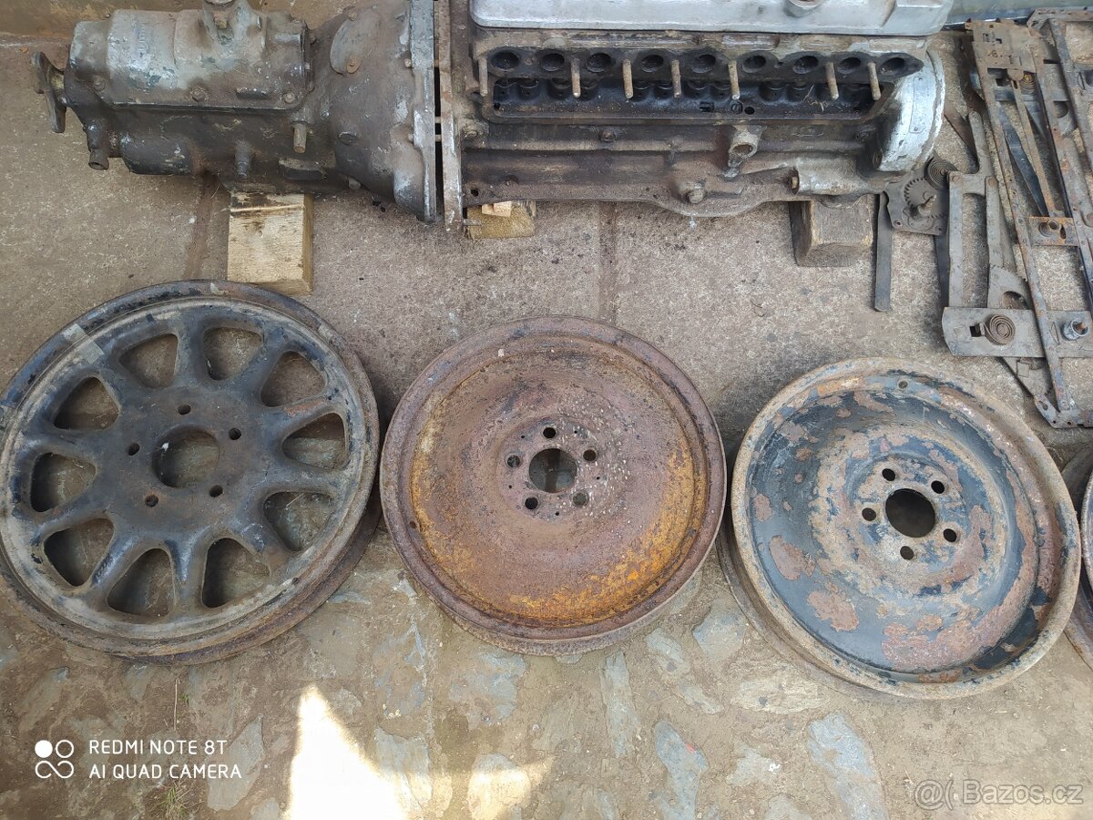 Díly na předválečné Mercedesy - 8