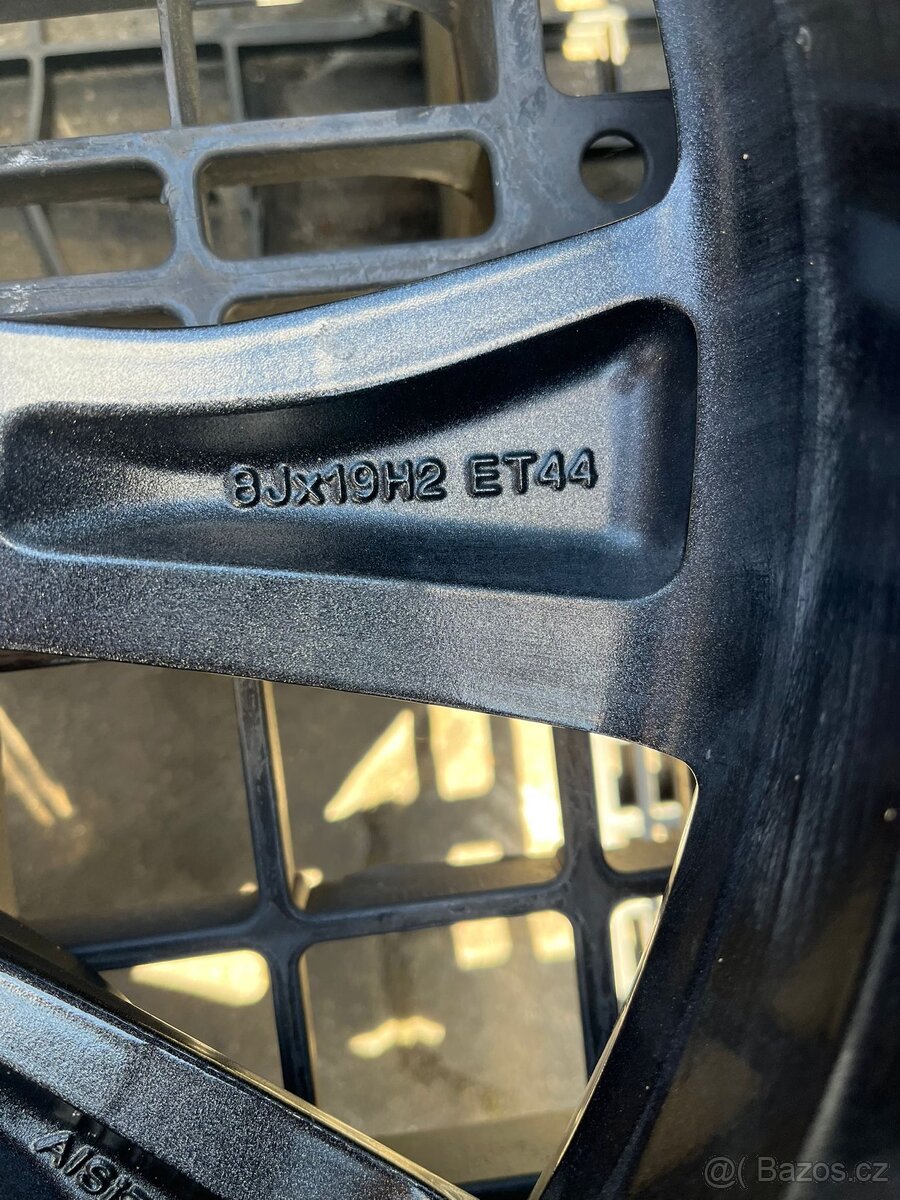 ŠKODA SUPERB 3, kola 19" - 8
