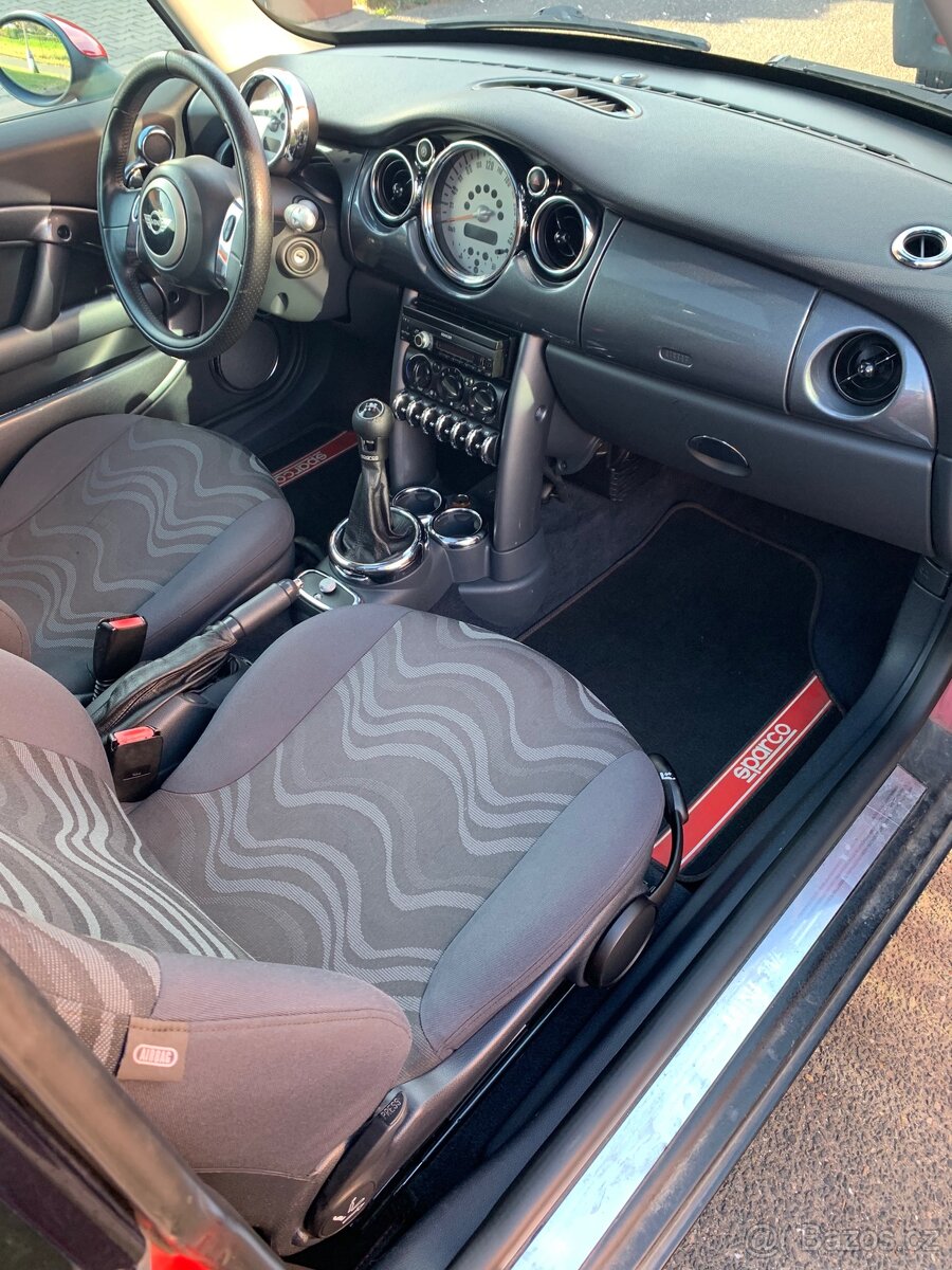 Mini cooper 1.6 - 8