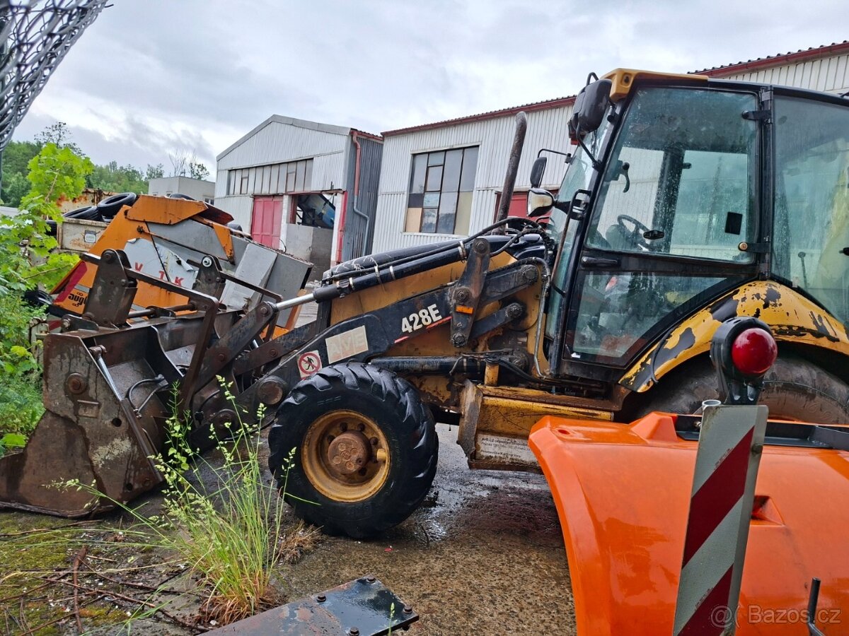 CATERPILLAR 428 E - 8