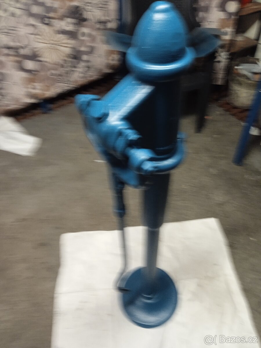 Ruční pumpa - 8