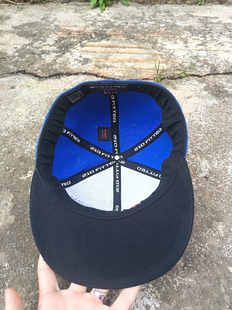 FOX Menzell 210 Fitted - 8