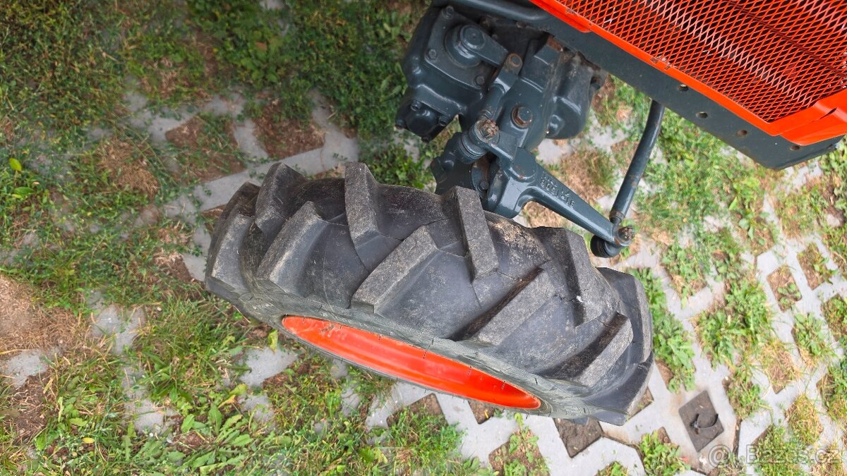 Malotraktor Kubota B1750 HST - 8