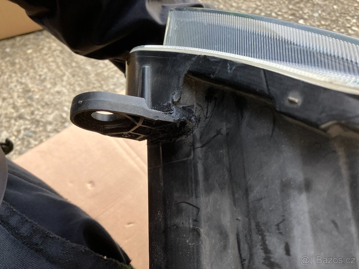 pravy levy svetlo xenon bi-xenon skoda superb 2 II LIFT - 8