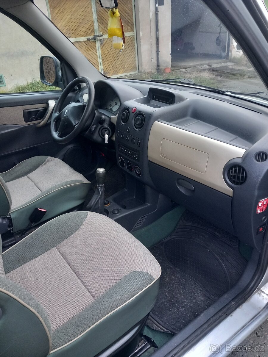 Peugeot Partner 1,4i, r.v. 2003 - 8
