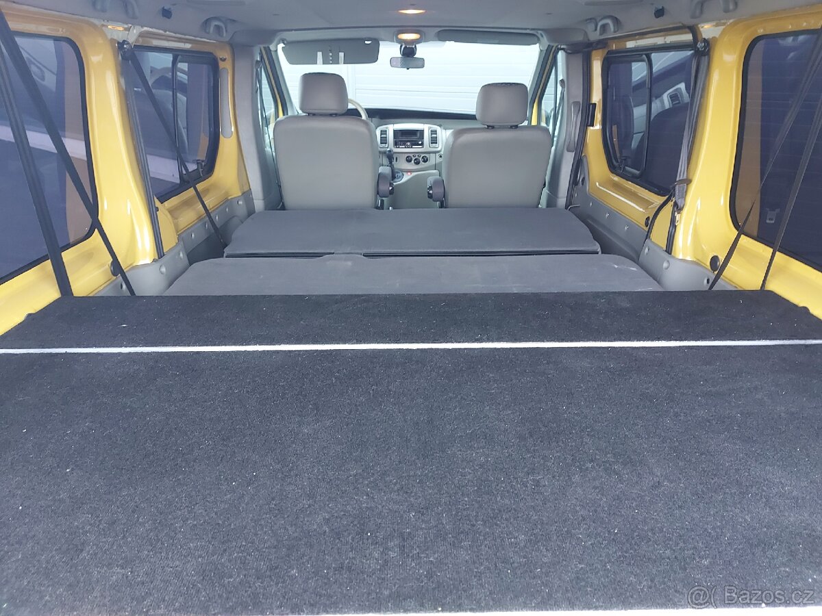 Renault Trafic Passenger -Long 2.0 dCi 84 kw - 8