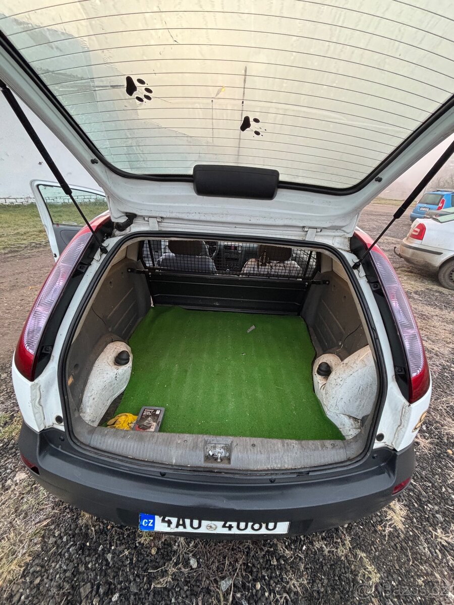 Prodám Opel Corsa C.1.7 DTI - 8