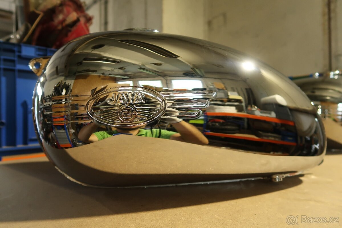 Nádrže Jawa ČZ - 8