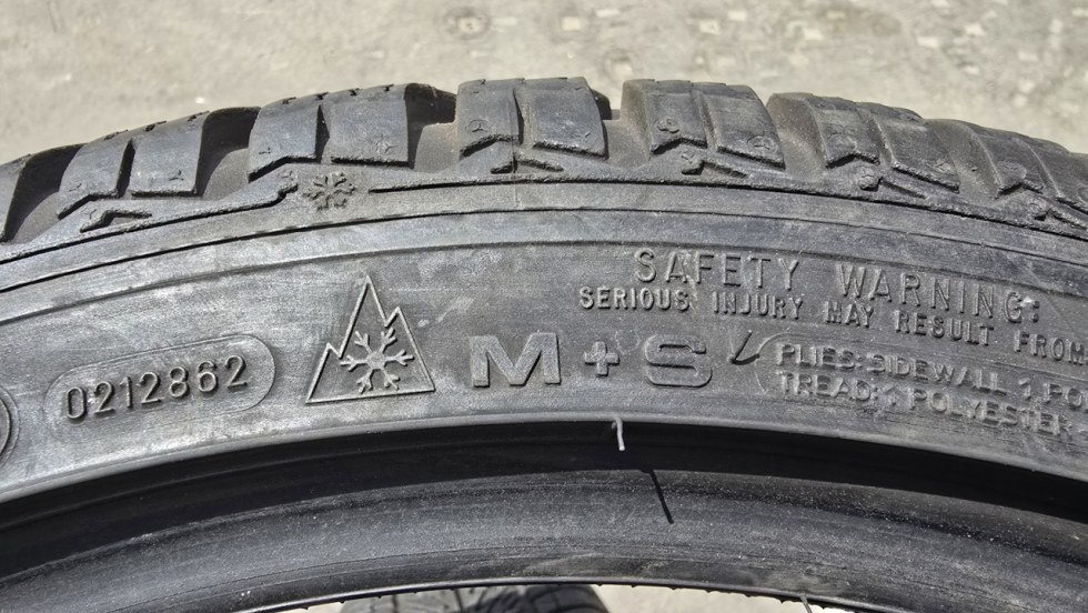 Zimní pneu 225/40/18 Good Year - 8