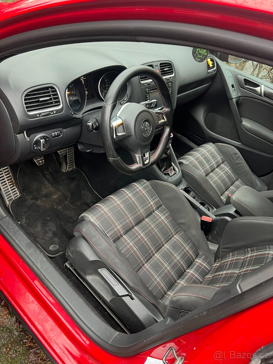 VW Golf 6 GTI - 8
