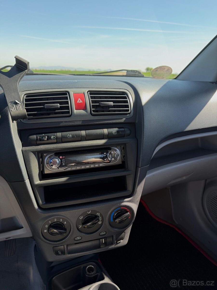 Kia Picanto 1.1i - 8