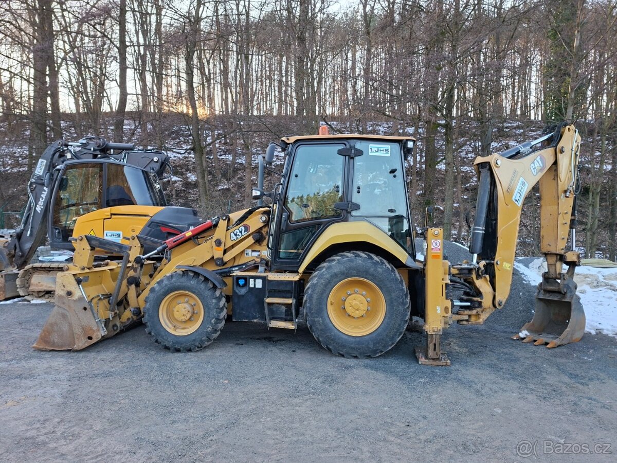 CATERPILLAR 432 4X4 - 8