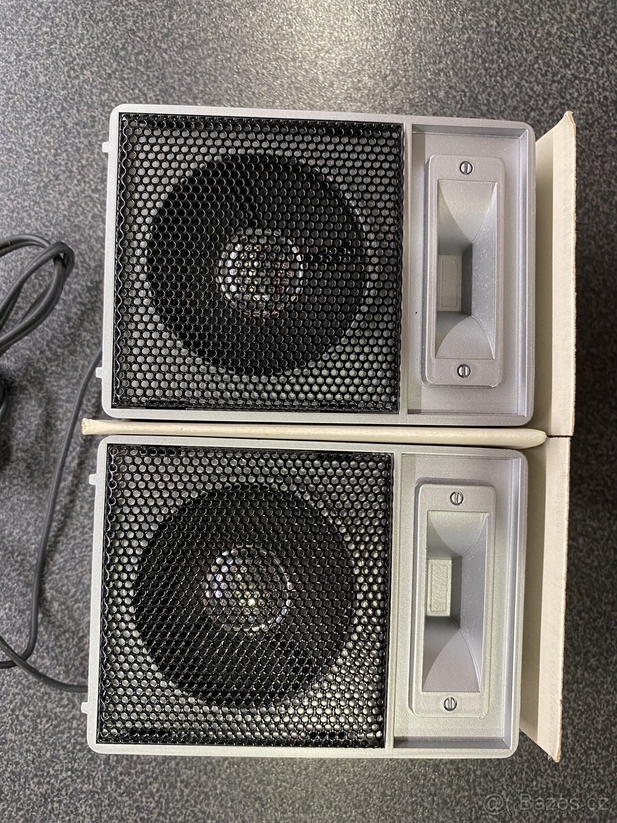 Retro repráčky Levis - 8