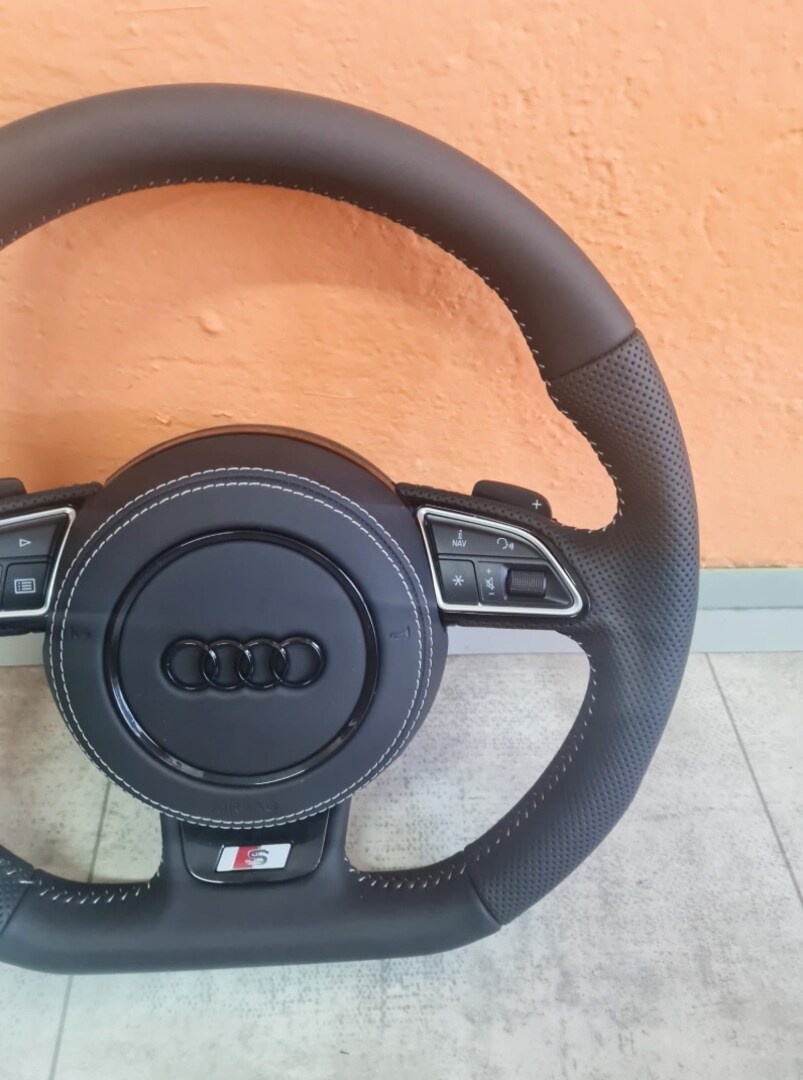 AUDI MULTIFUNKCNY VOLANT S AIRBAGOM A PADLAMI - 8