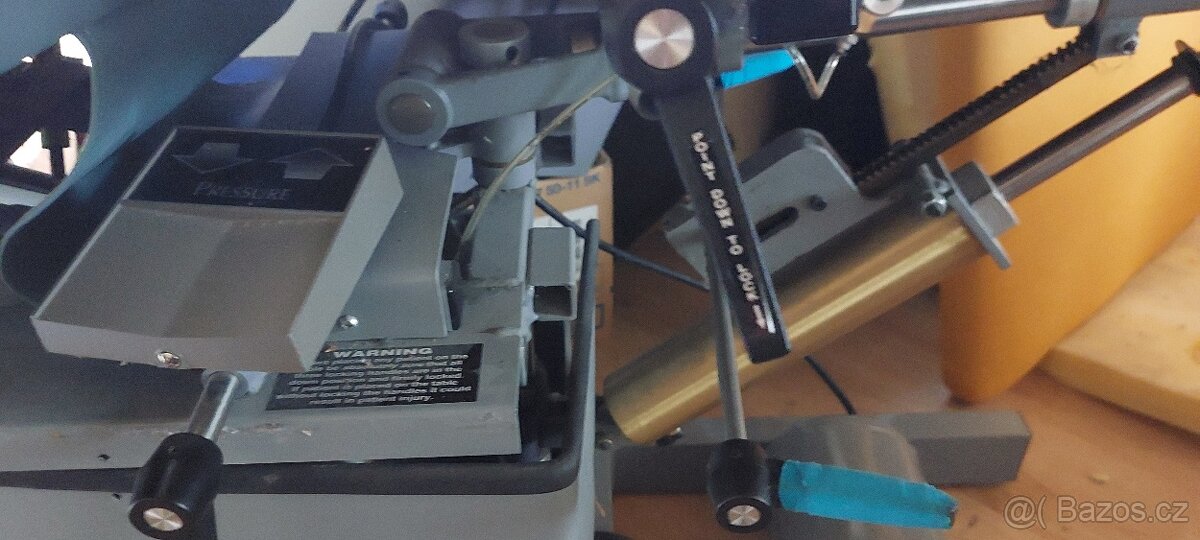 Chiroprakticke masážne lehátko, Kozmetické - 8