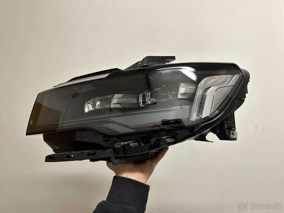 Cadillac Escalade světla - 8