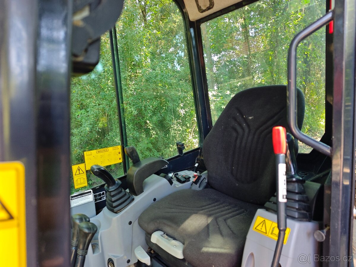 Kubota U27-4,2023,rychloupínák - 8