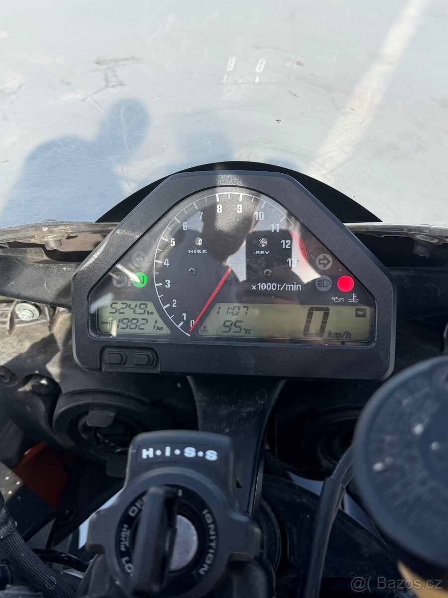 Honda CBR 1000RR Fireblade - 8