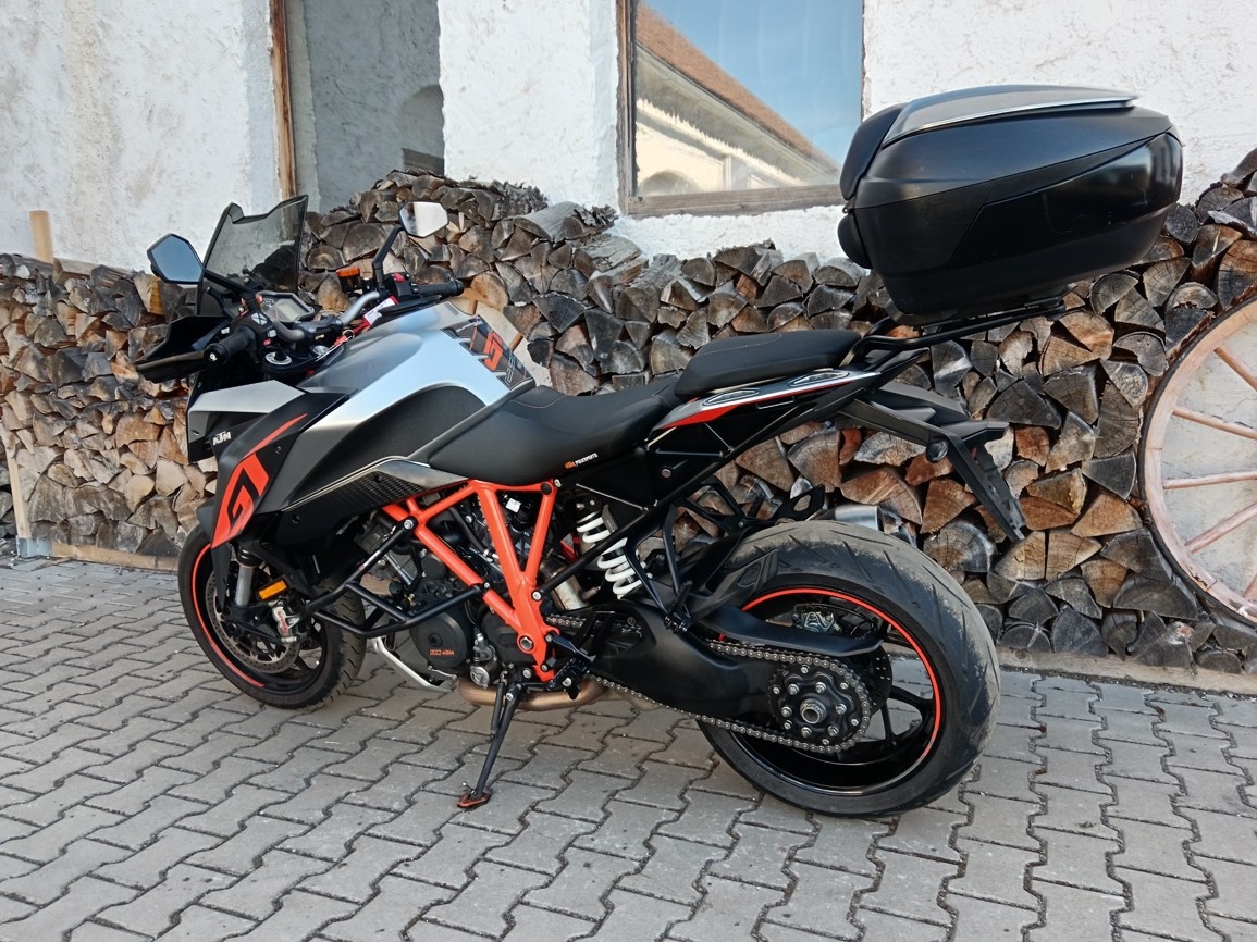 KTM 1290 SUPER DUKE GT - 8