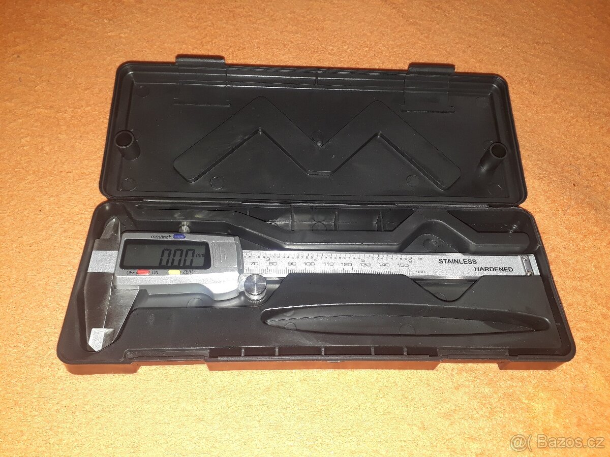 Digitální posuvné měřítko s LCD displejem. - 8