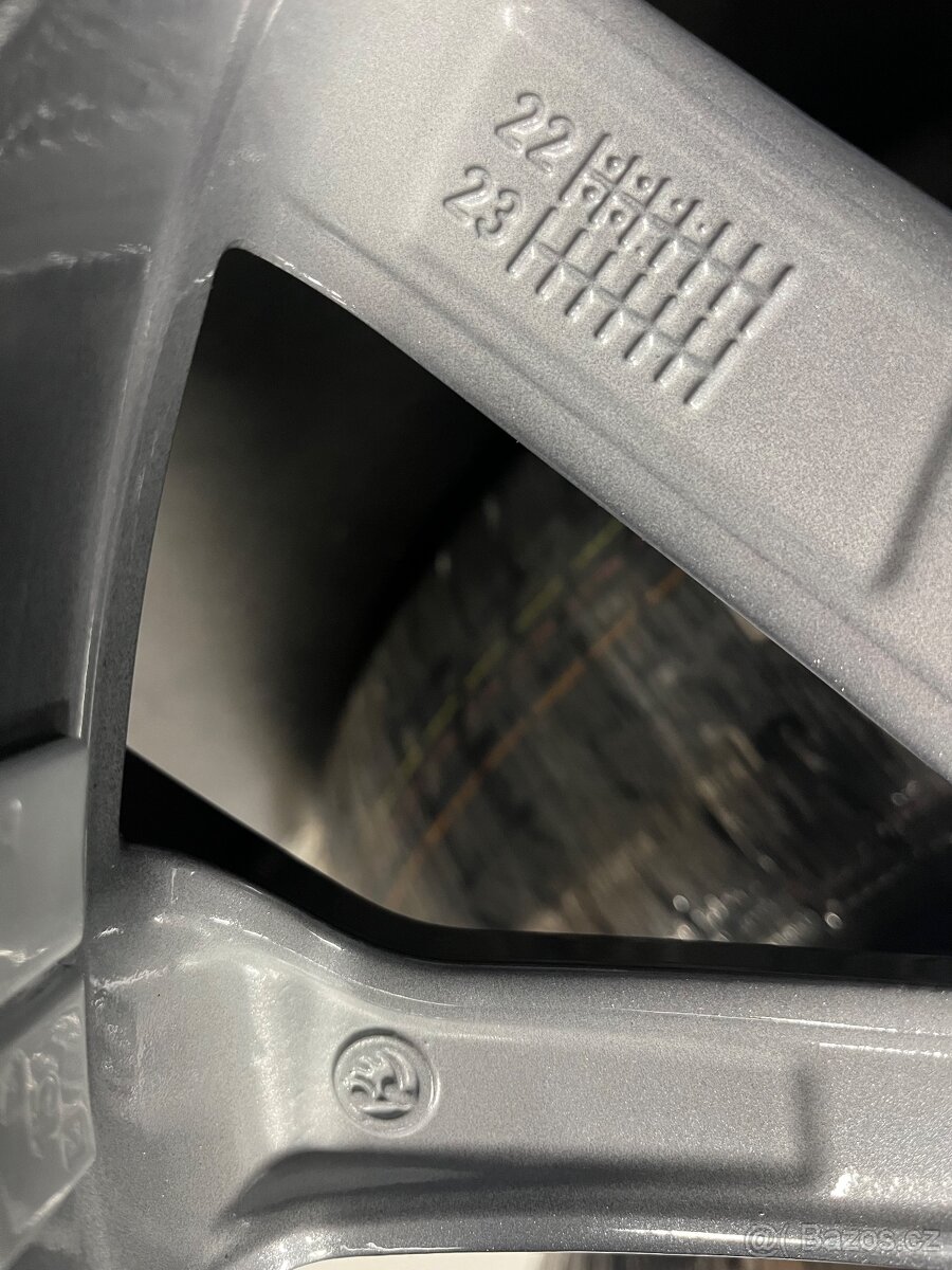 Kodiaq R20 Nová originální zimní sada Vega - 8