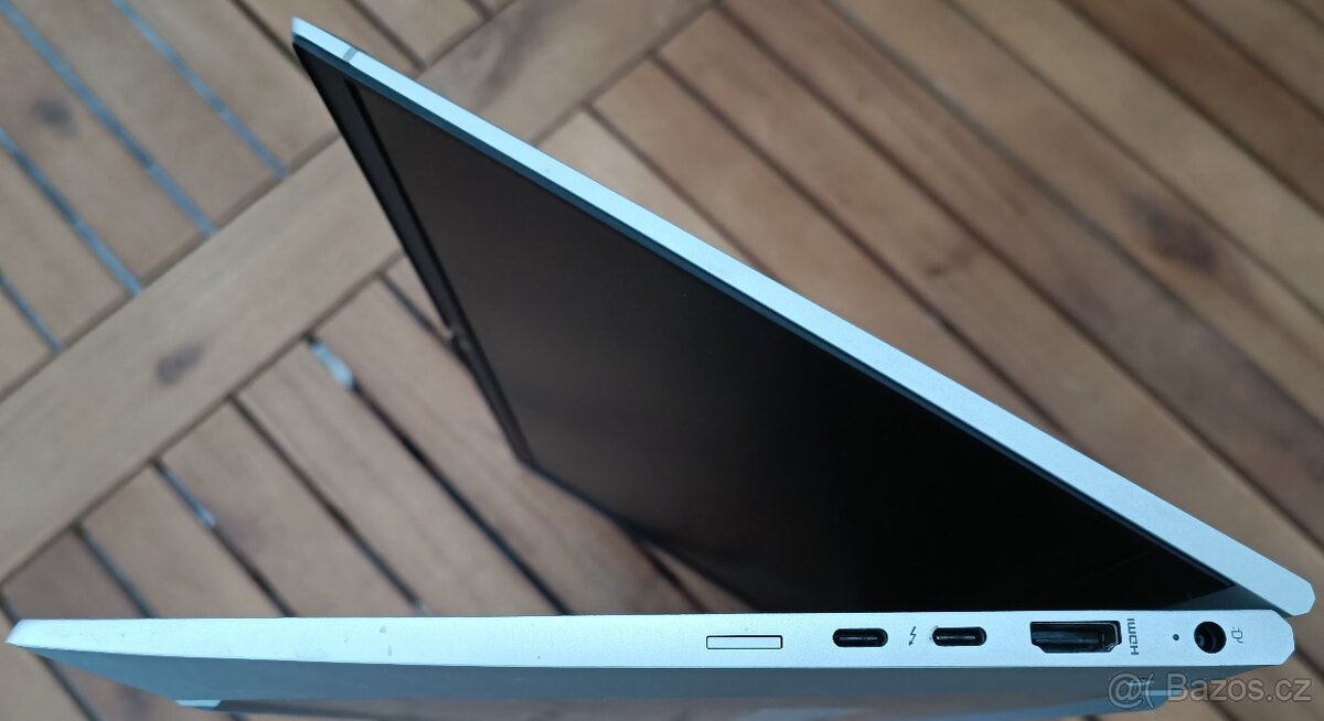 Pěkný notebook HP EliteBook 830 G8, 16 GB RAM / 256 GB NVMe - 8