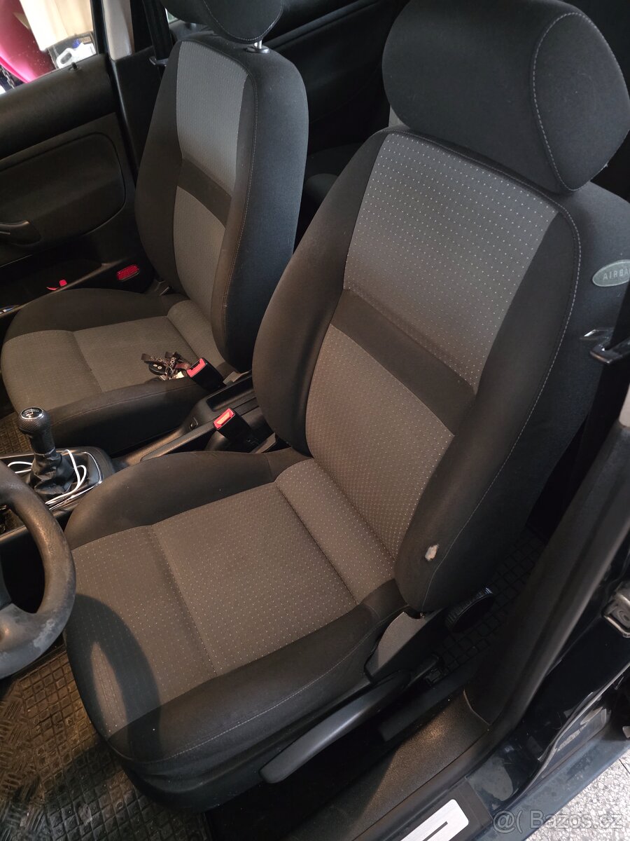 VW Golf 4 1.4 16V OCEAN verze - 8