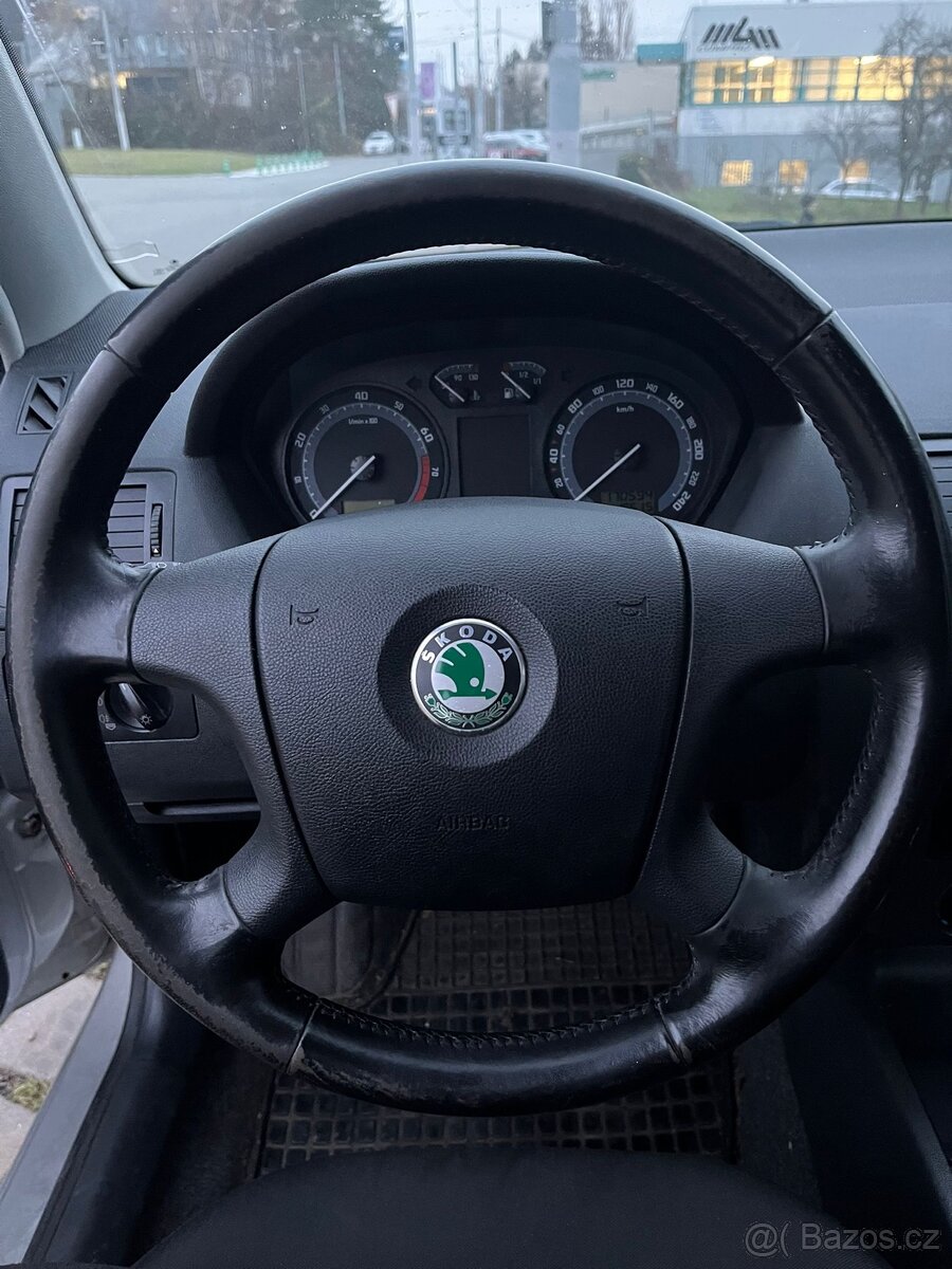 Škoda Fabia 1.4 BENZIN BEZ KOROZE 170 000km EXTRA VÝBAVA - 8