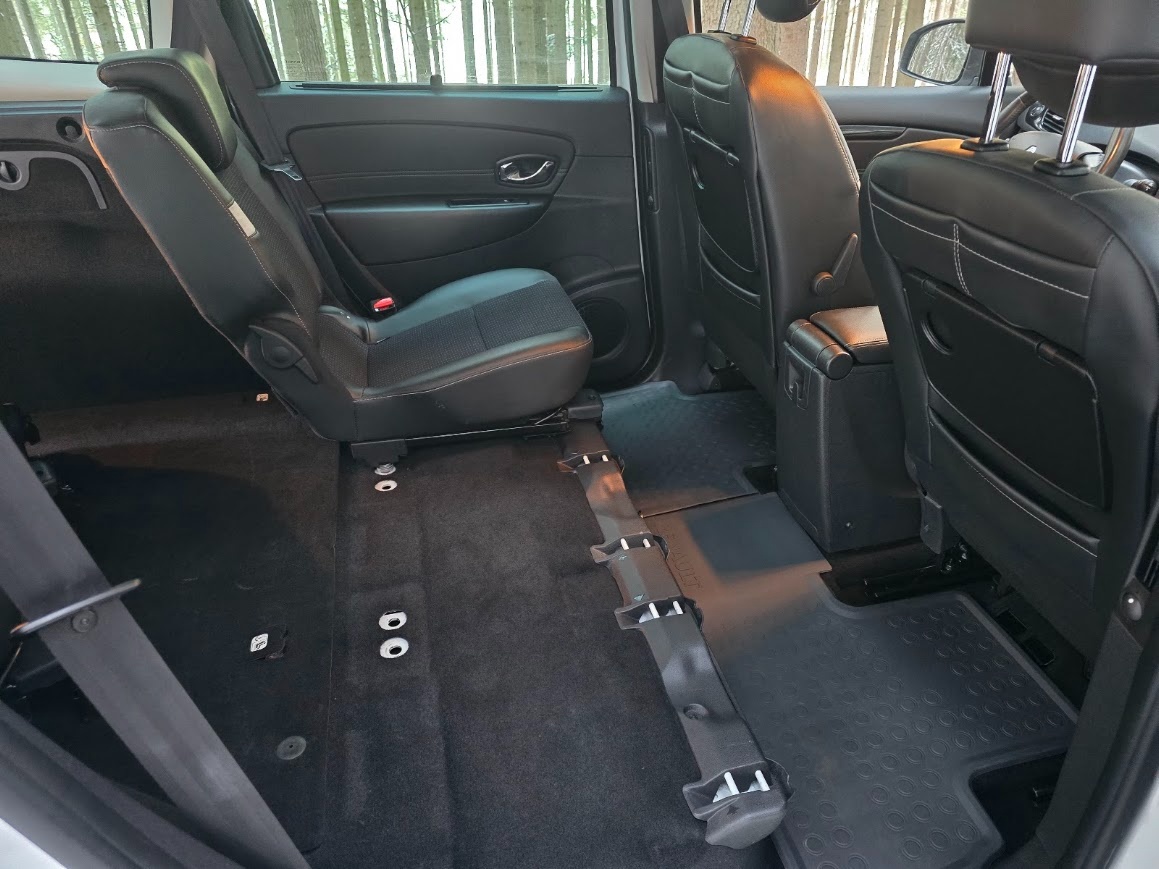 GRAND-PRODLOUŽEÝ, 1,6 BENZIN, PŮVOD ČR,2014 - 8