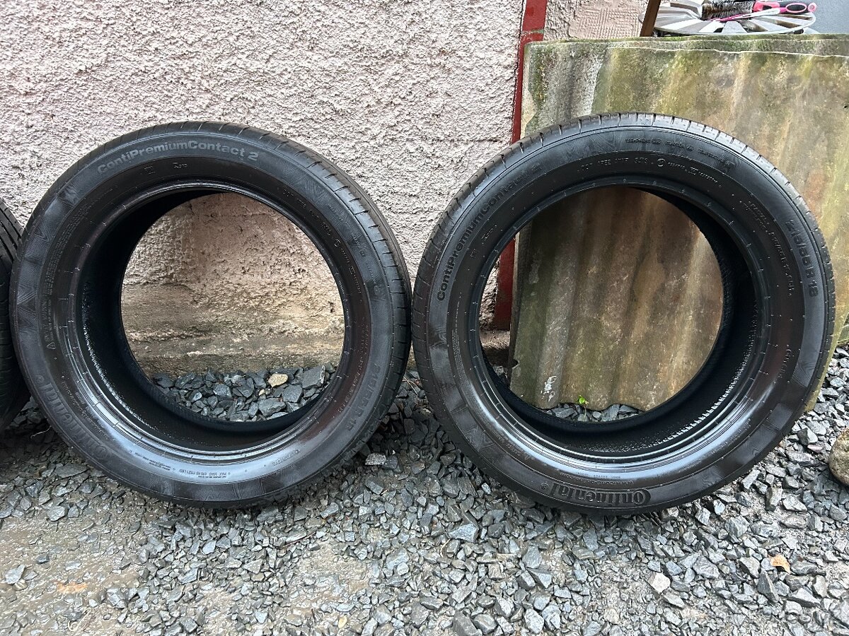 Prodám gumy 215/55/18 - 8