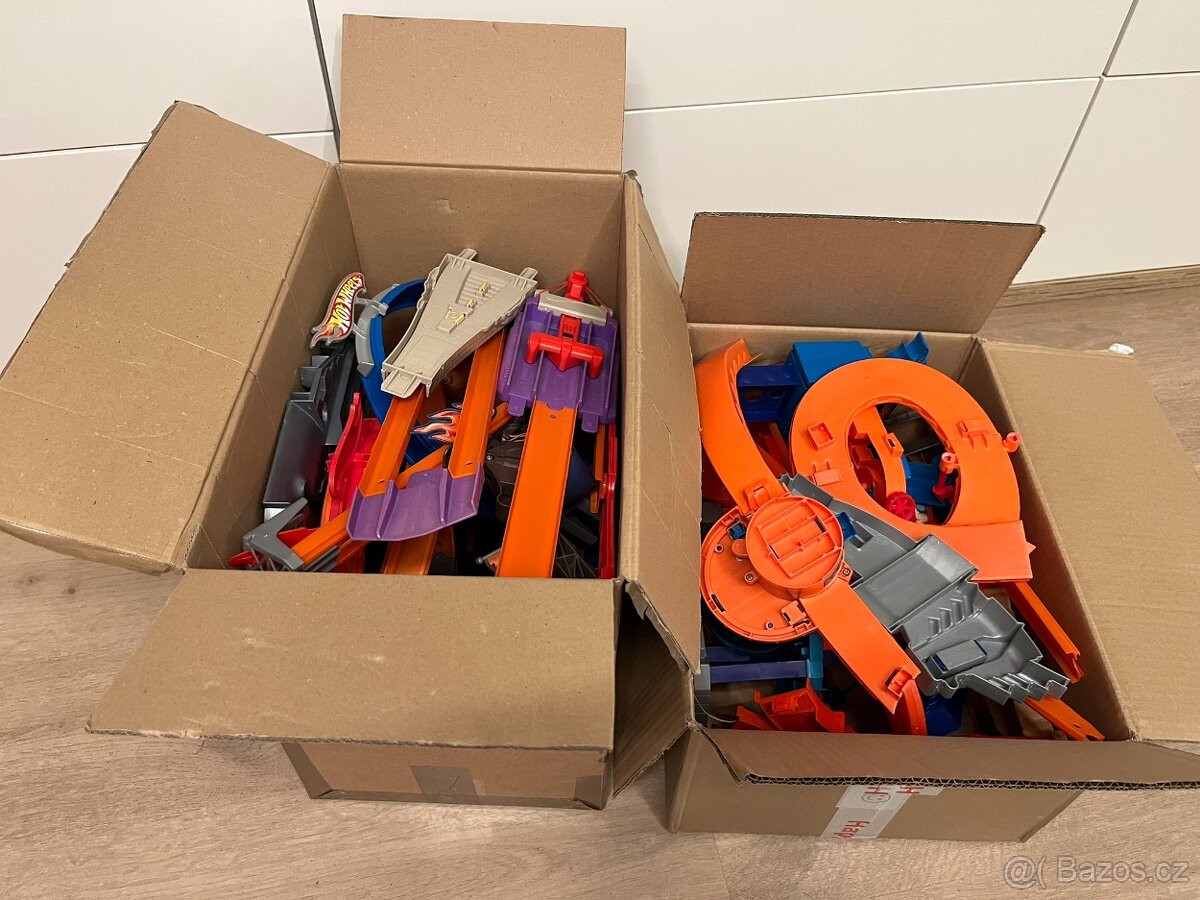 Hot Wheels dráhy (15 setů) - 8