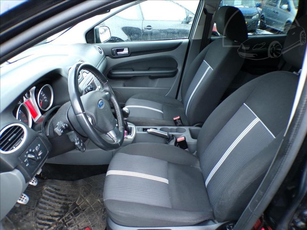 Ford Focus 1,6 16V NAVIGACE - 8