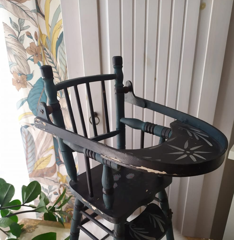 Dřevěná židlička pro penenky - 8