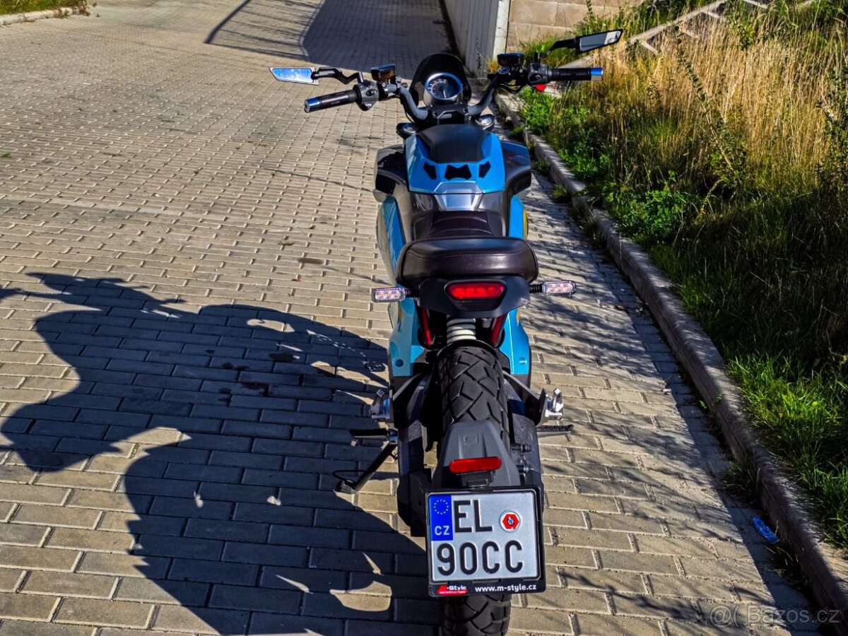 Elektrická motorka Super Soco TC Wanderer - 8