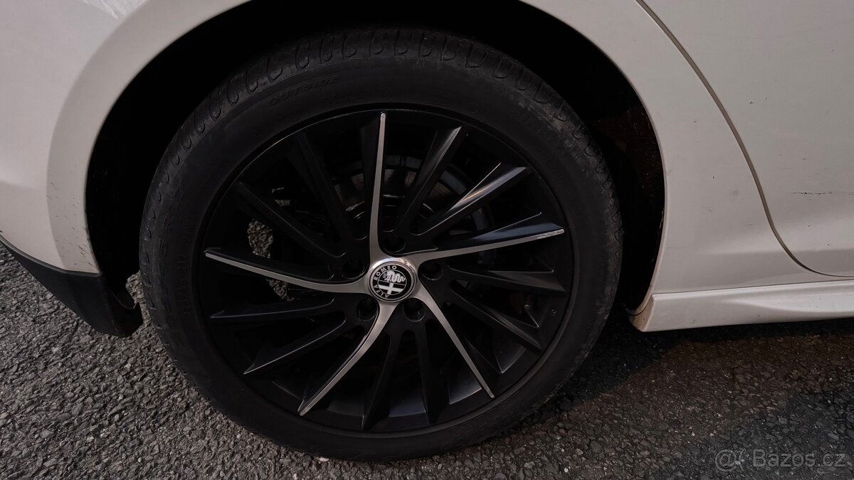 Alfa Romeo Giulietta 2011 2.0JTDm 110kW - 8