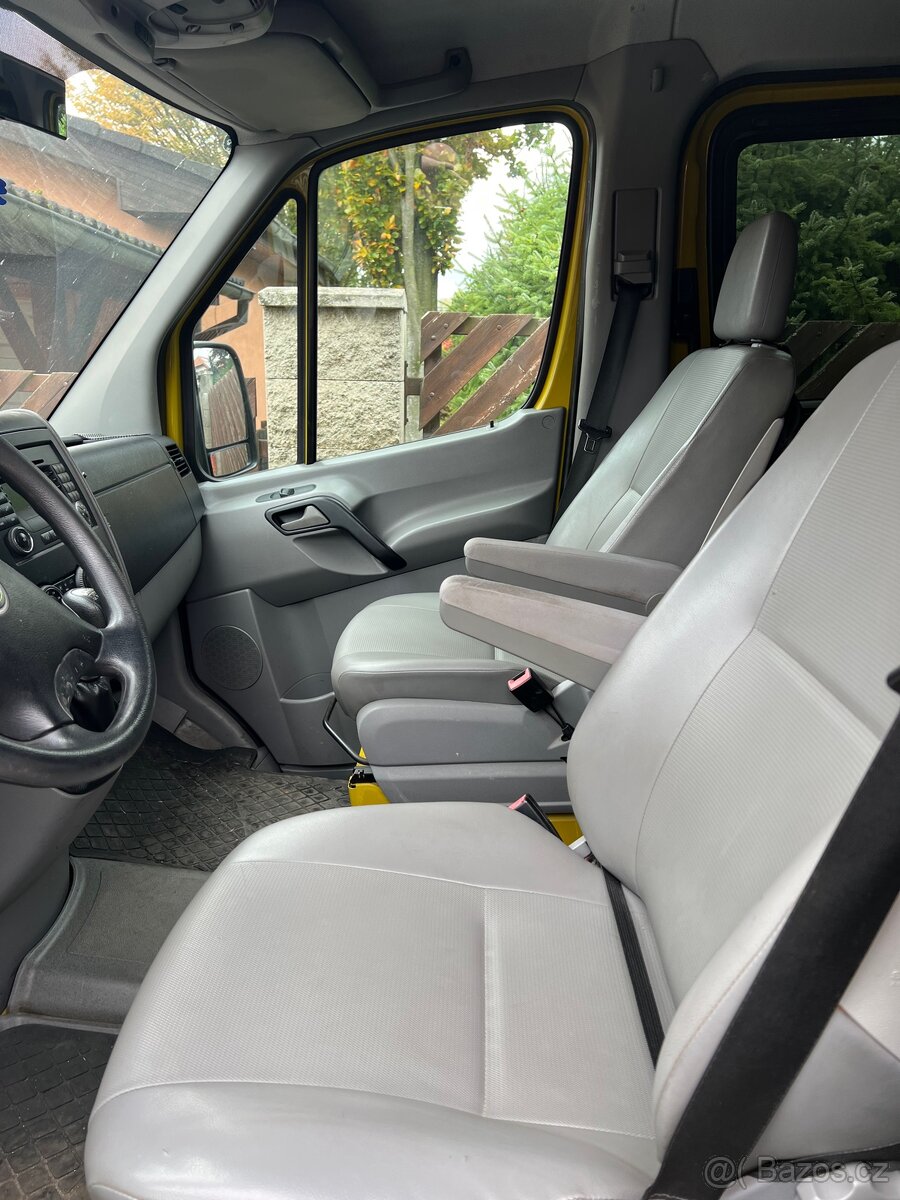 Volkswagen Crafter 2.5 TDI, 80kW,8 míst - 8