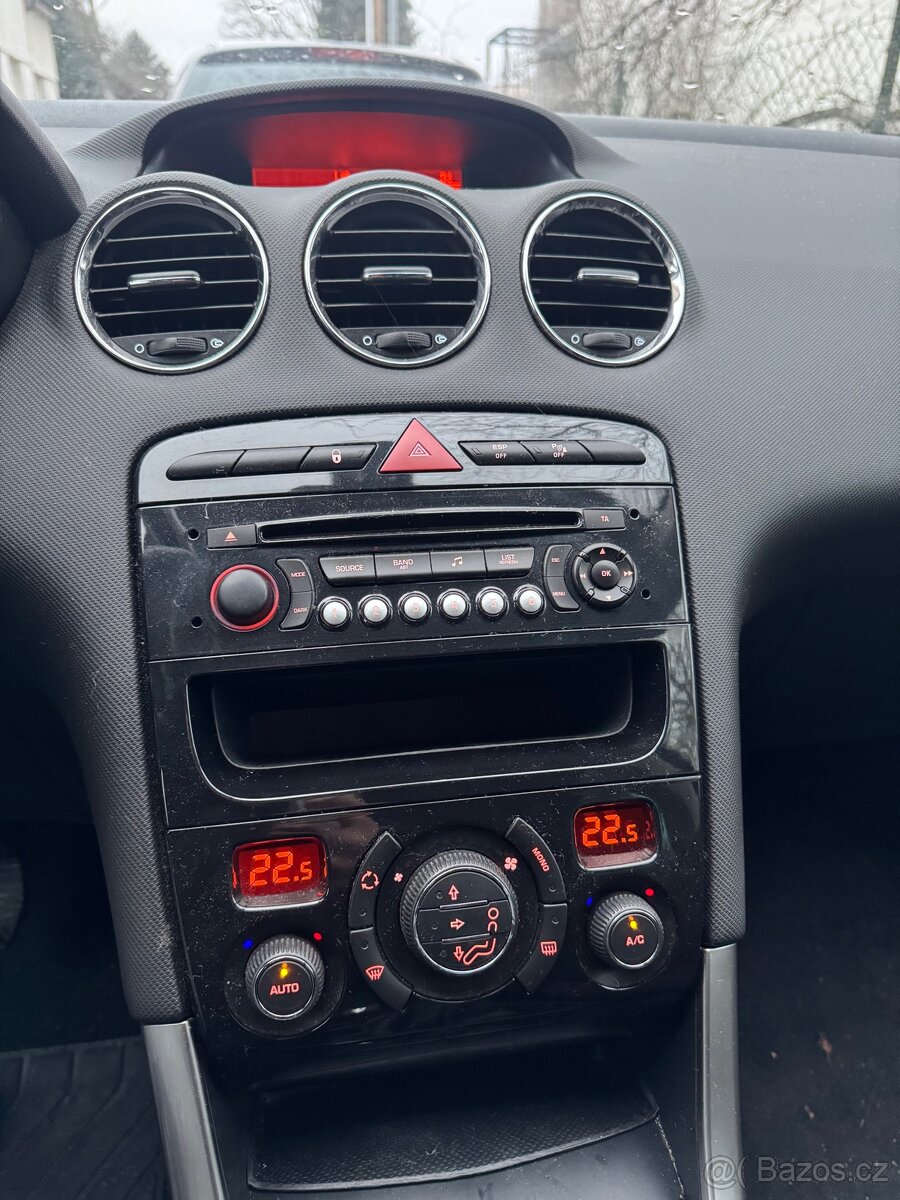 Peugeot 308 sw, 1.6 i, rv 12/2012 - 8