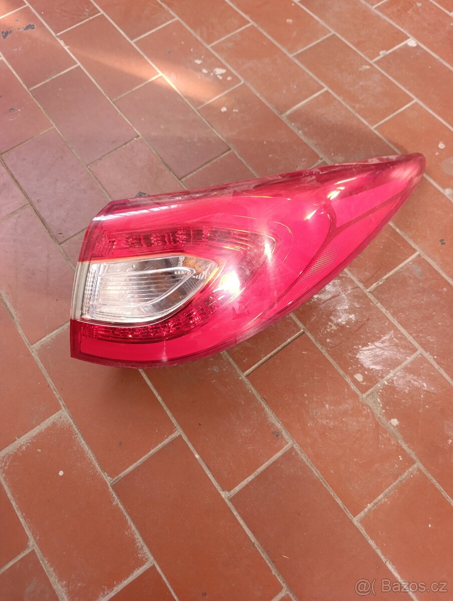 Prodám díly na Hyundai ix35 r.v.2014 - 8